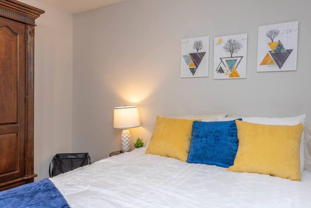 Photo of Bedroom in Michigan City