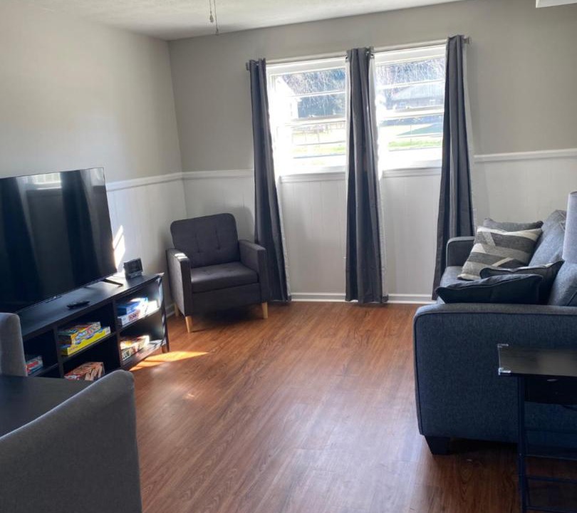 Photo of Livingroom in Travelers Rest