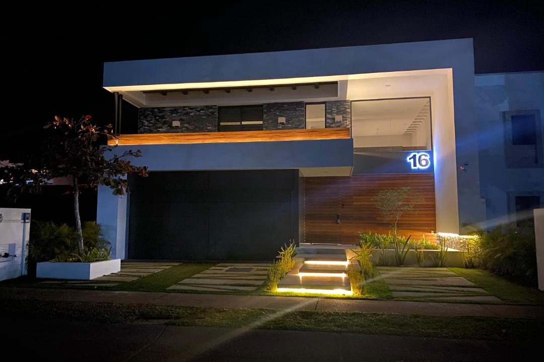 Photo of Buildings in La Cruz de Huanacaxtle