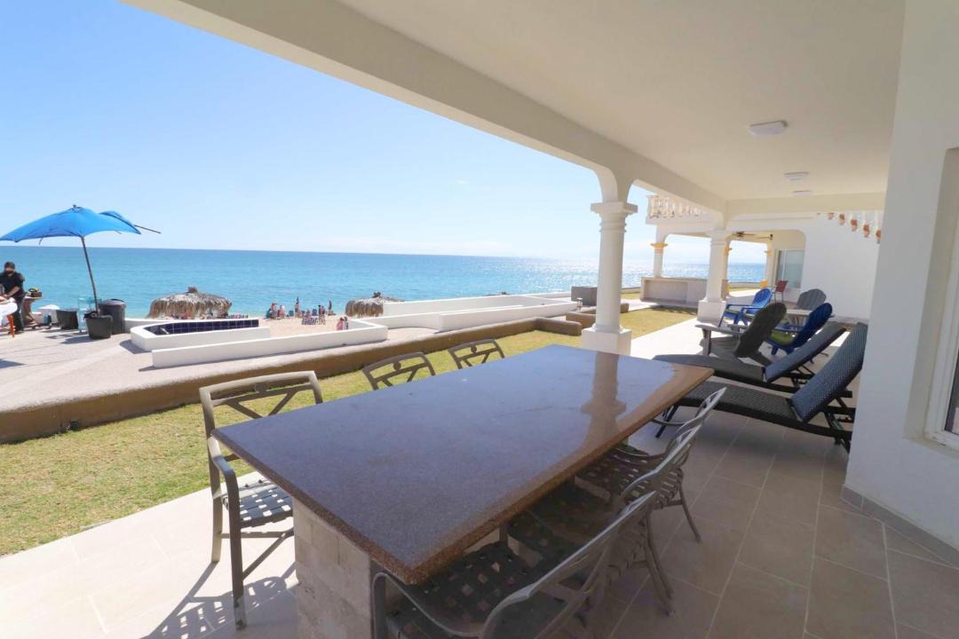 Photo of Patio Balcony in Sandy Beach