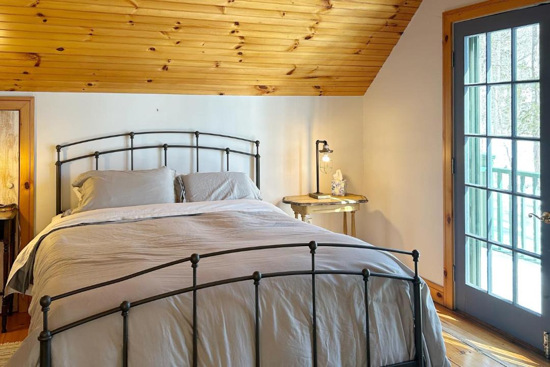 Photo of Bedroom in Warren