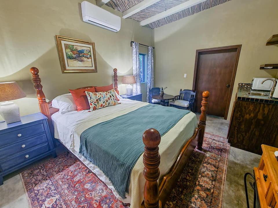 Photo of Bedroom in Alamos