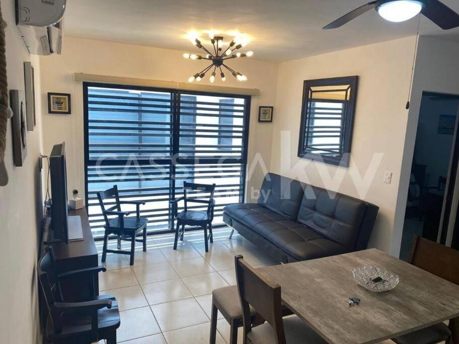 Photo of Livingroom in Cerritos