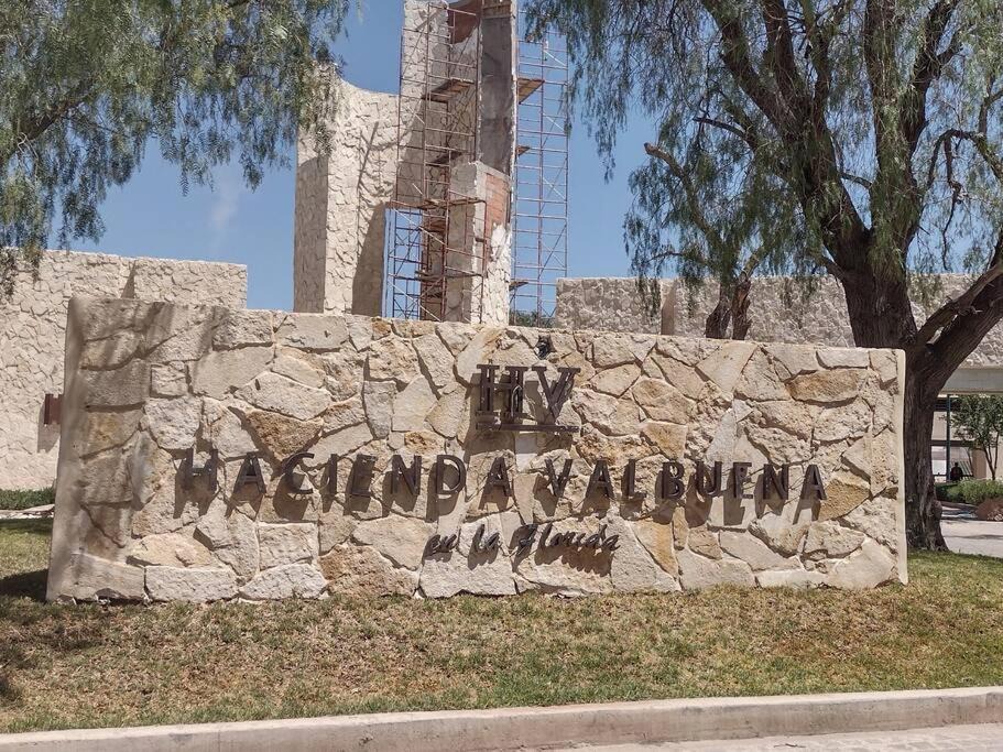 Photo of Buildings in Cerro de San Pedro