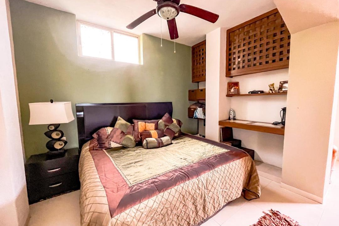 Photo of Bedroom in South Shore Hotel Area