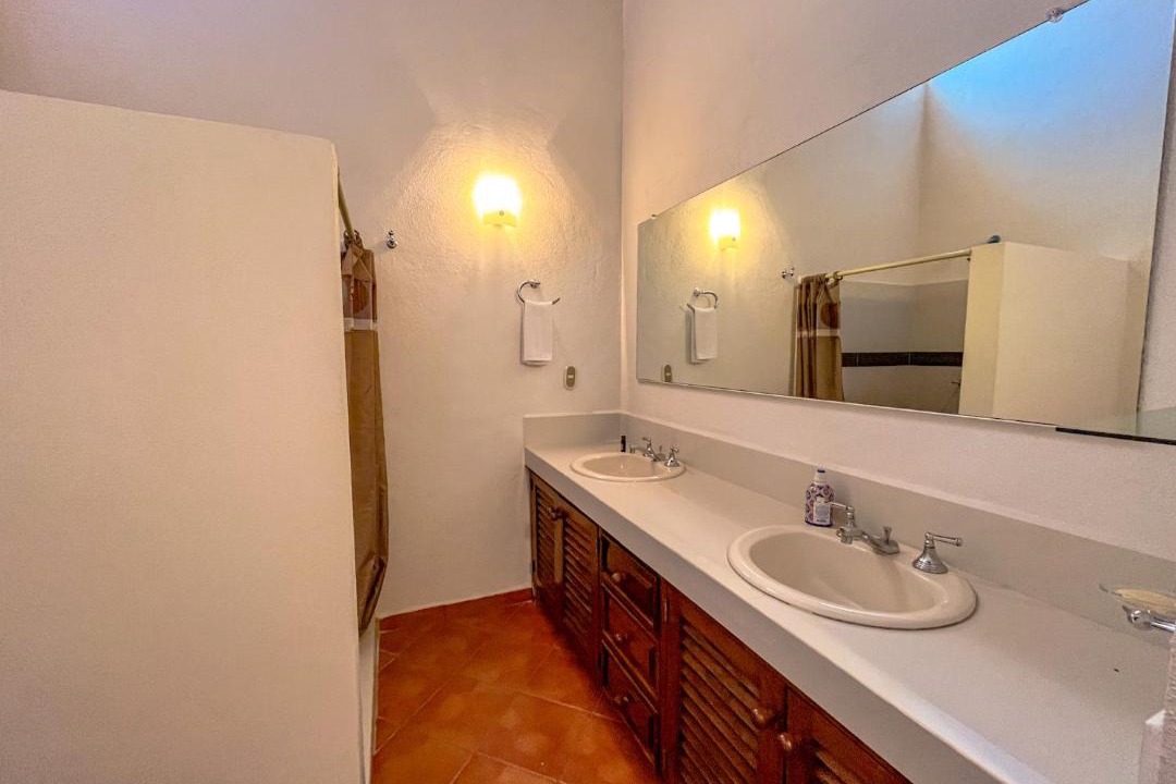 Photo of Bathroom in South Shore Hotel Area