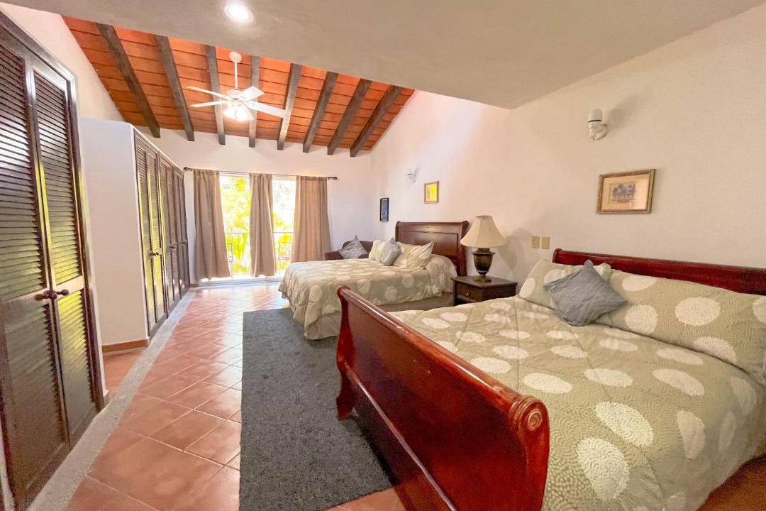 Photo of Bedroom in South Shore Hotel Area