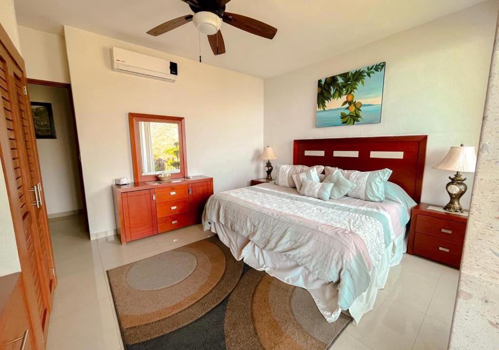 Photo of Bedroom in South Shore Hotel Area