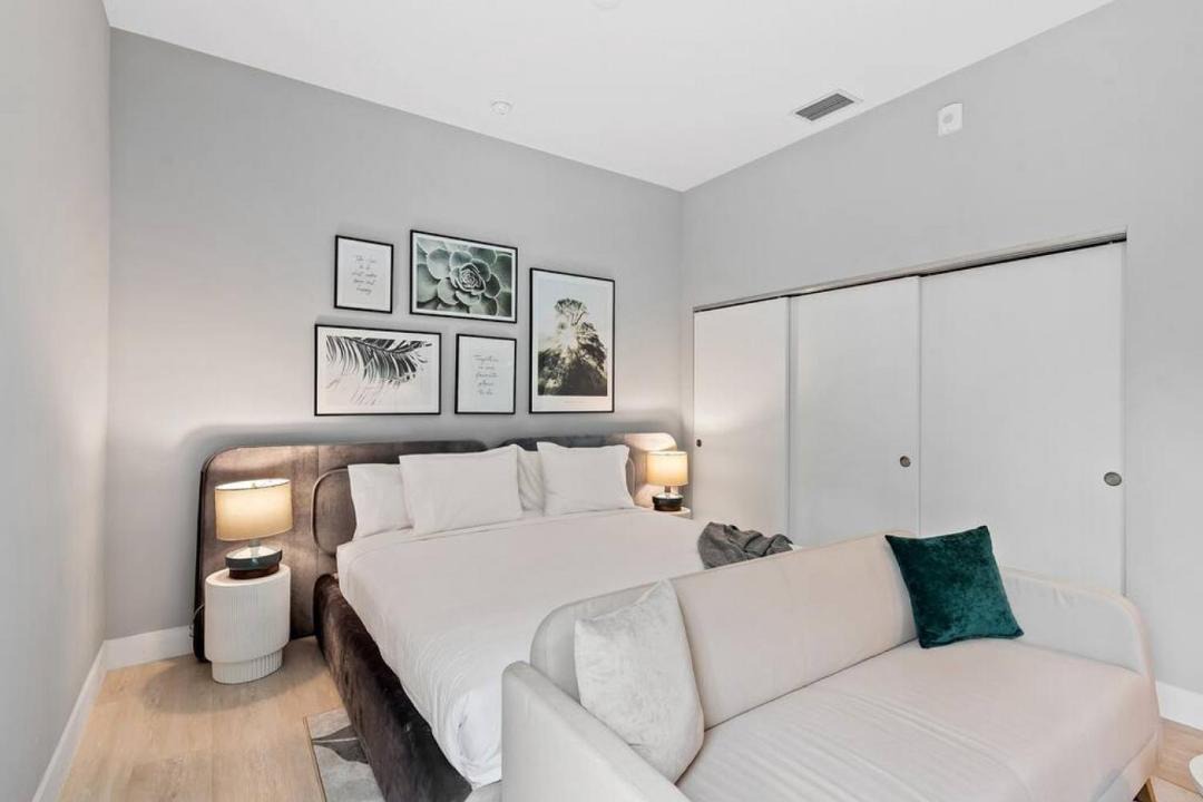 Photo of Bedroom in Flagler Village