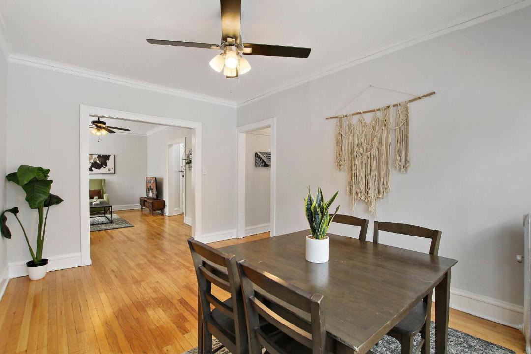 Photo of Livingroom in Ravenswood
