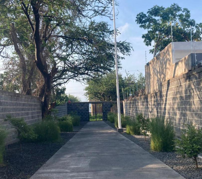 Photo of Buildings in Chantepec
