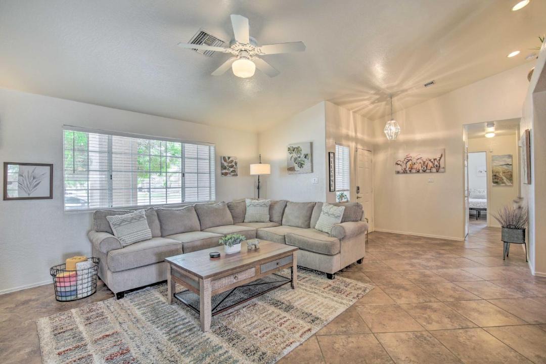 Photo of Livingroom in Yuma