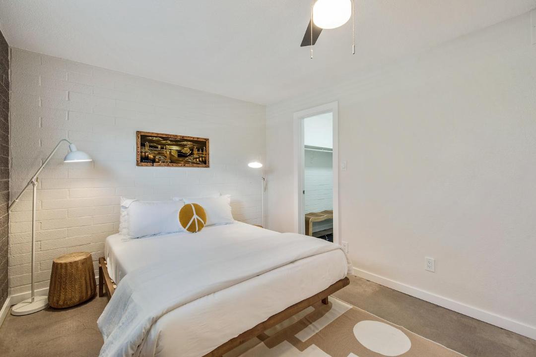 Photo of Bedroom in Evans Churchill