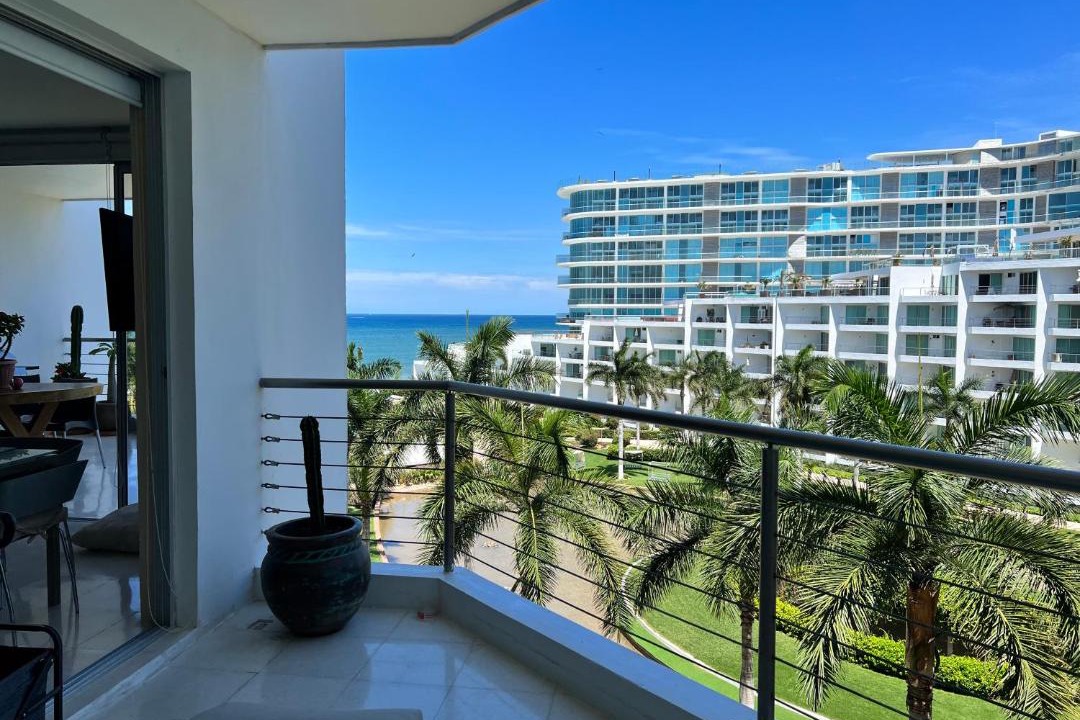 Photo of Patio Balcony in Flamingos