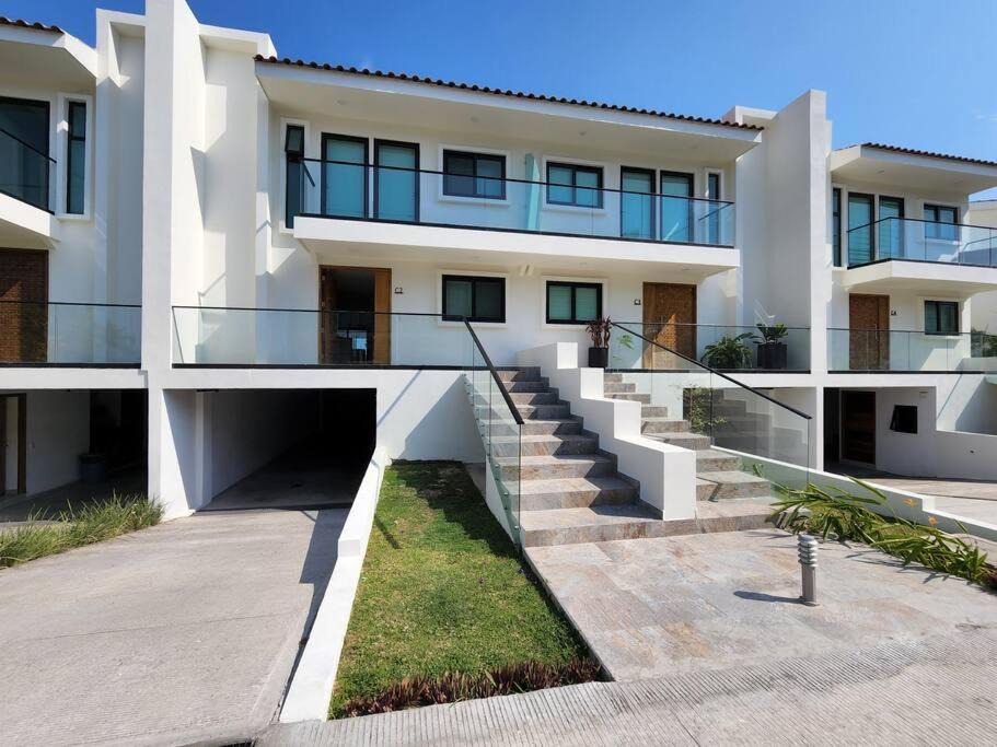 Photo of Buildings in Nuevo Vallarta