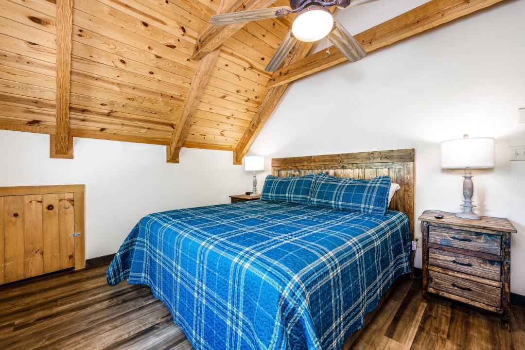 Photo of Bedroom in Seven Devils
