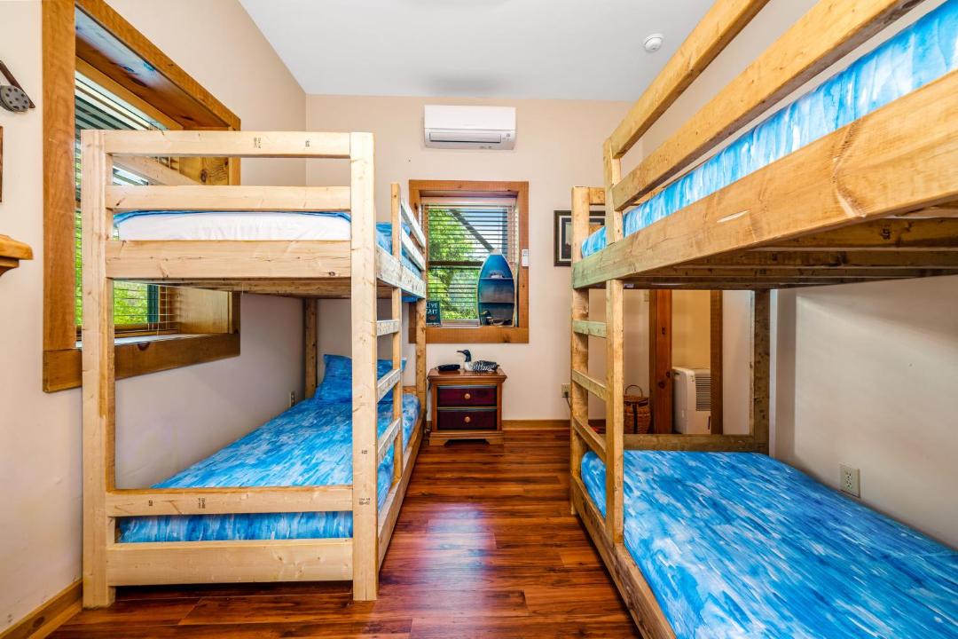 Photo of Bedroom in Seven Devils