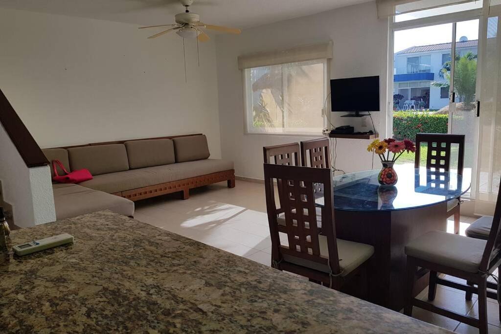 Photo of Livingroom in Granjas del Marques
