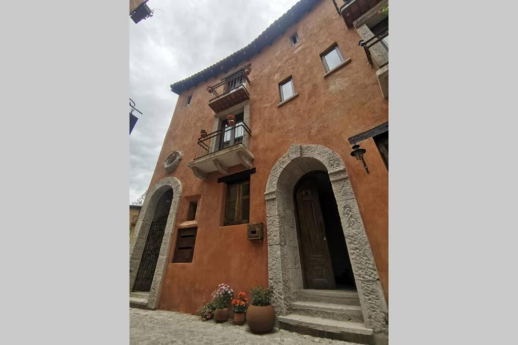 Photo of Buildings in Santeagueda