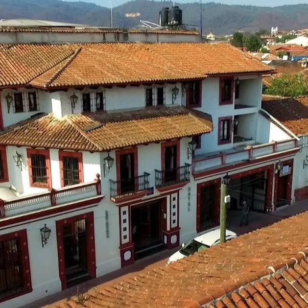 Photo of Buildings in De La Merced