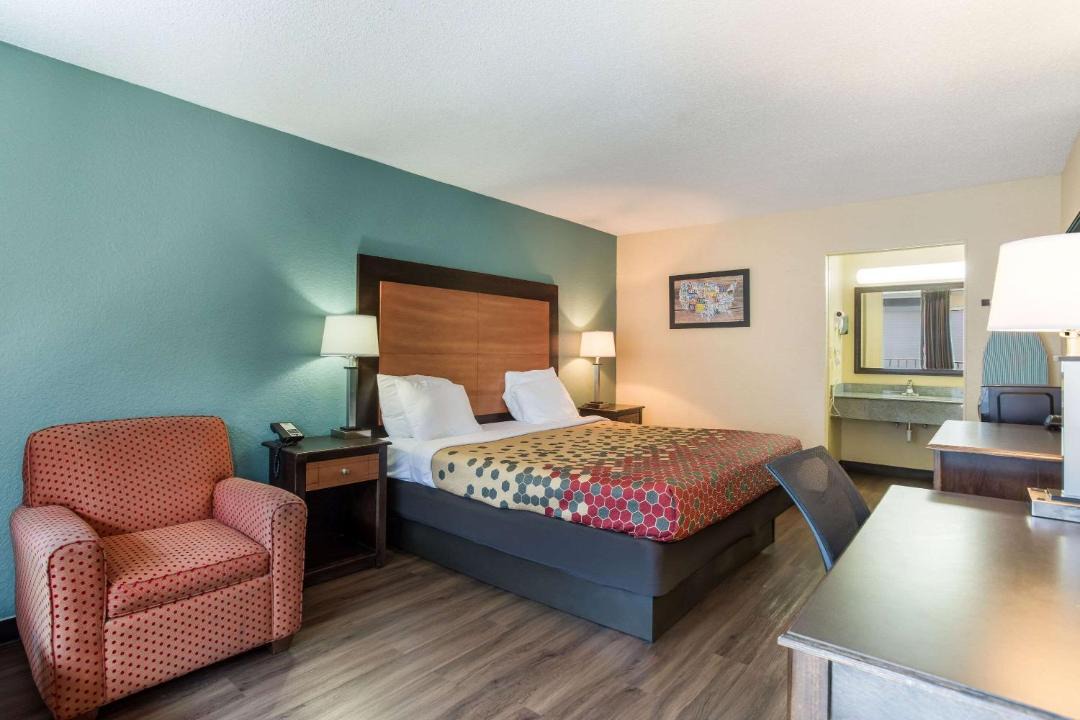 Photo of Bedroom in Gallatin