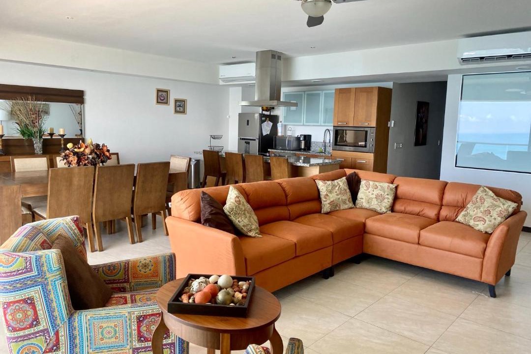 Photo of Livingroom in Cerritos