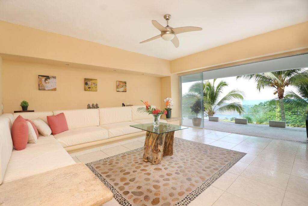 Photo of Livingroom in Acapulco