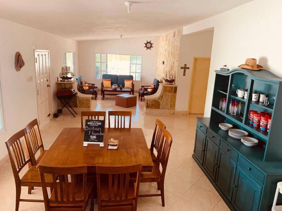 Photo of Livingroom in Chicxulub Puerto