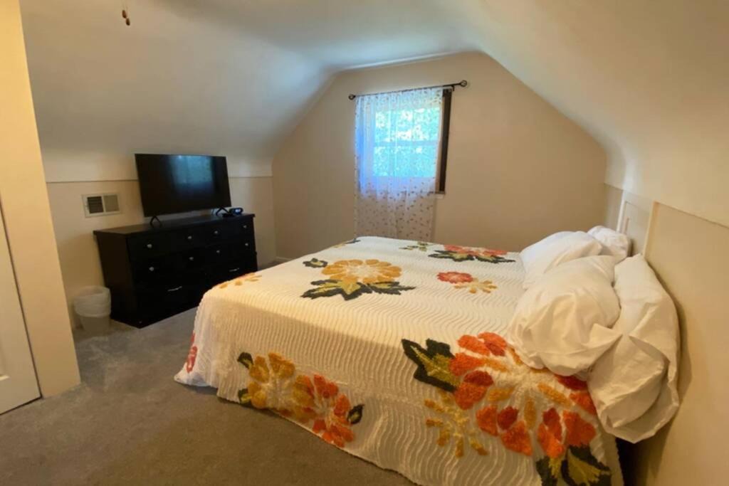 Photo of Bedroom in Sharonville