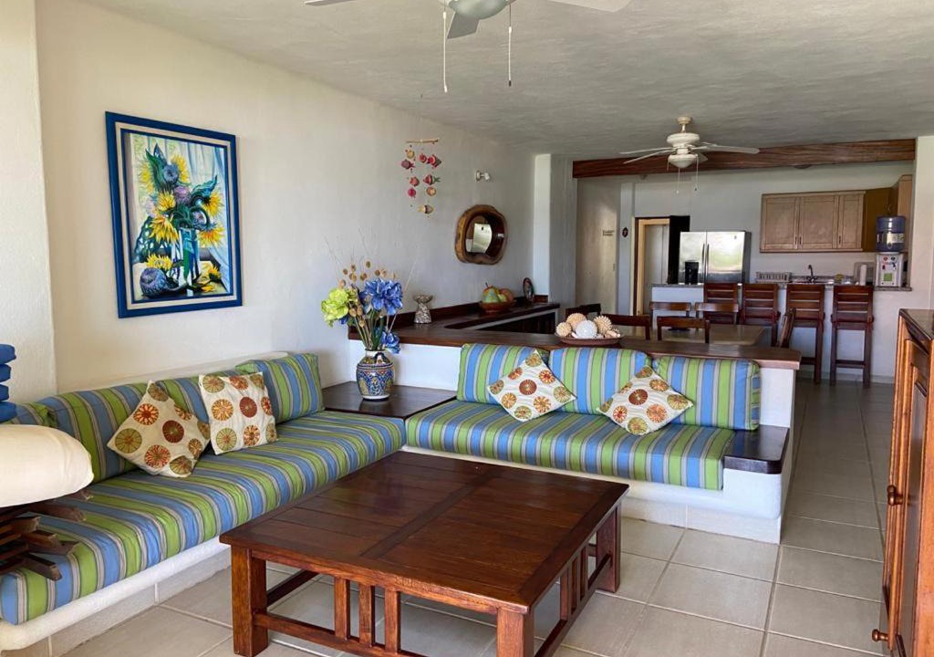 Photo of Livingroom in Ixtapa