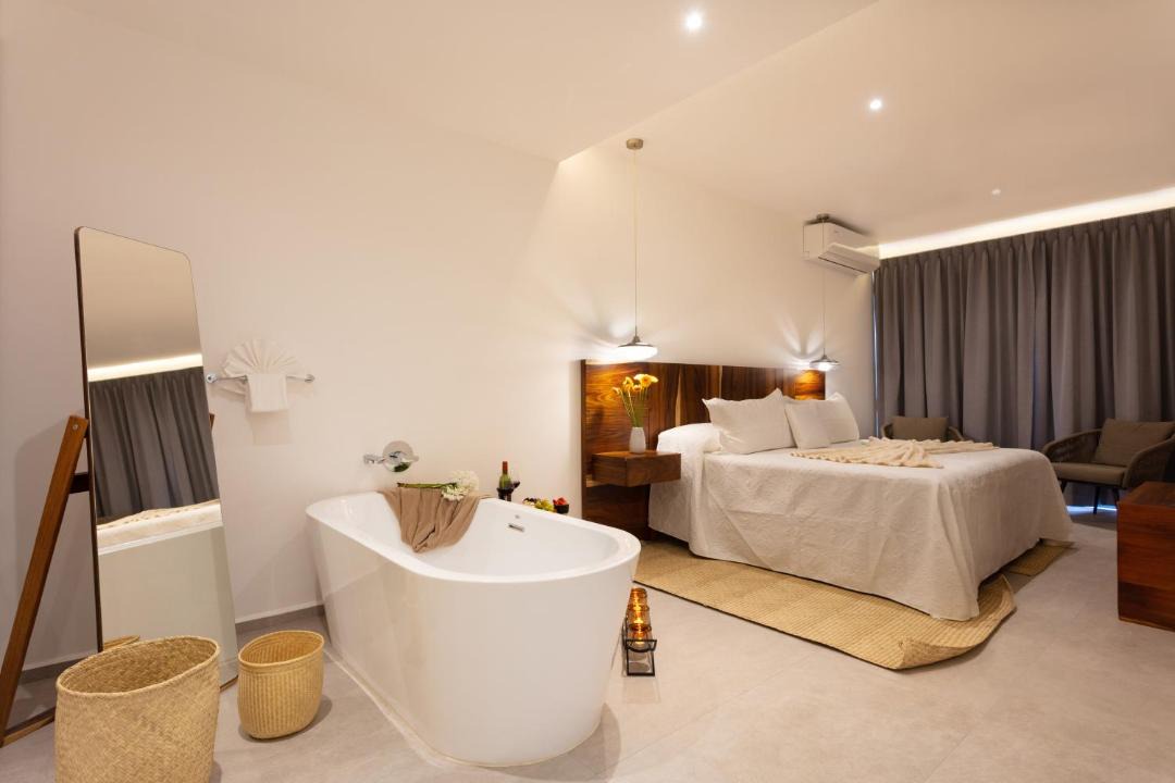 Photo of Bathroom in Flamingos