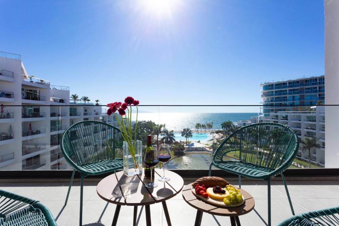 Photo of Patio Balcony in Flamingos