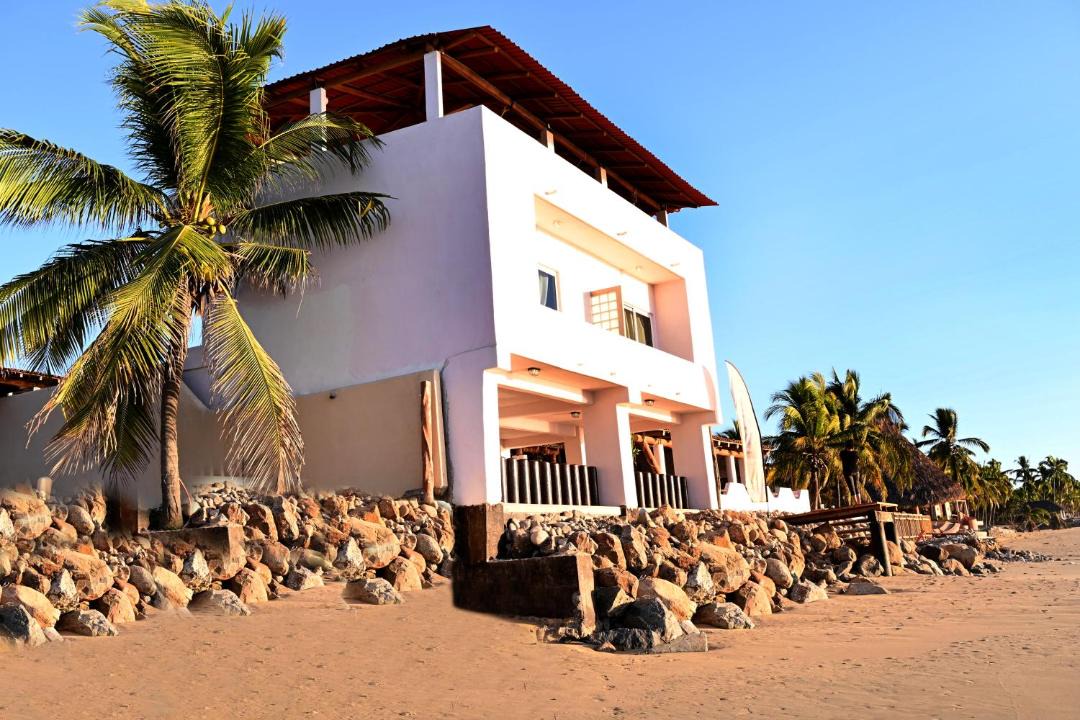 Photo of Buildings in Barra de Potosi