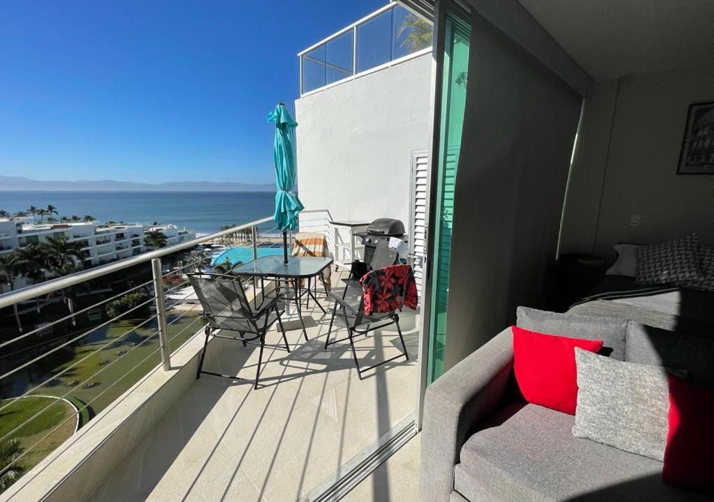 Photo of Patio Balcony in Flamingos
