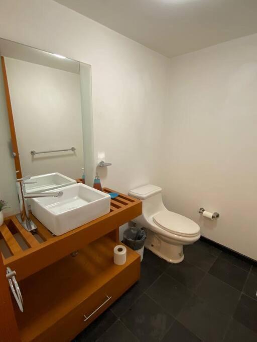 Photo of Bathroom in Bosques de las Lomas
