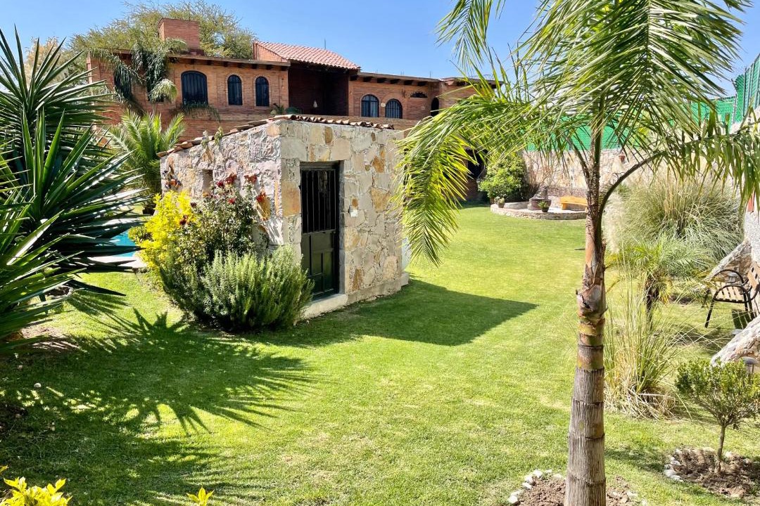 Photo of Buildings in La Magdalena