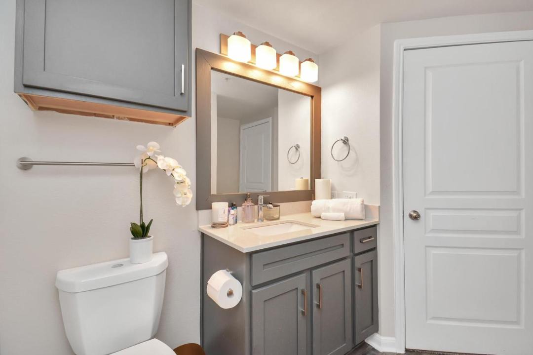 Photo of Bathroom in South Central Houston