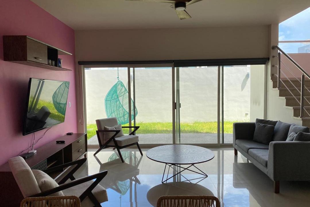 Photo of Livingroom in Cerritos