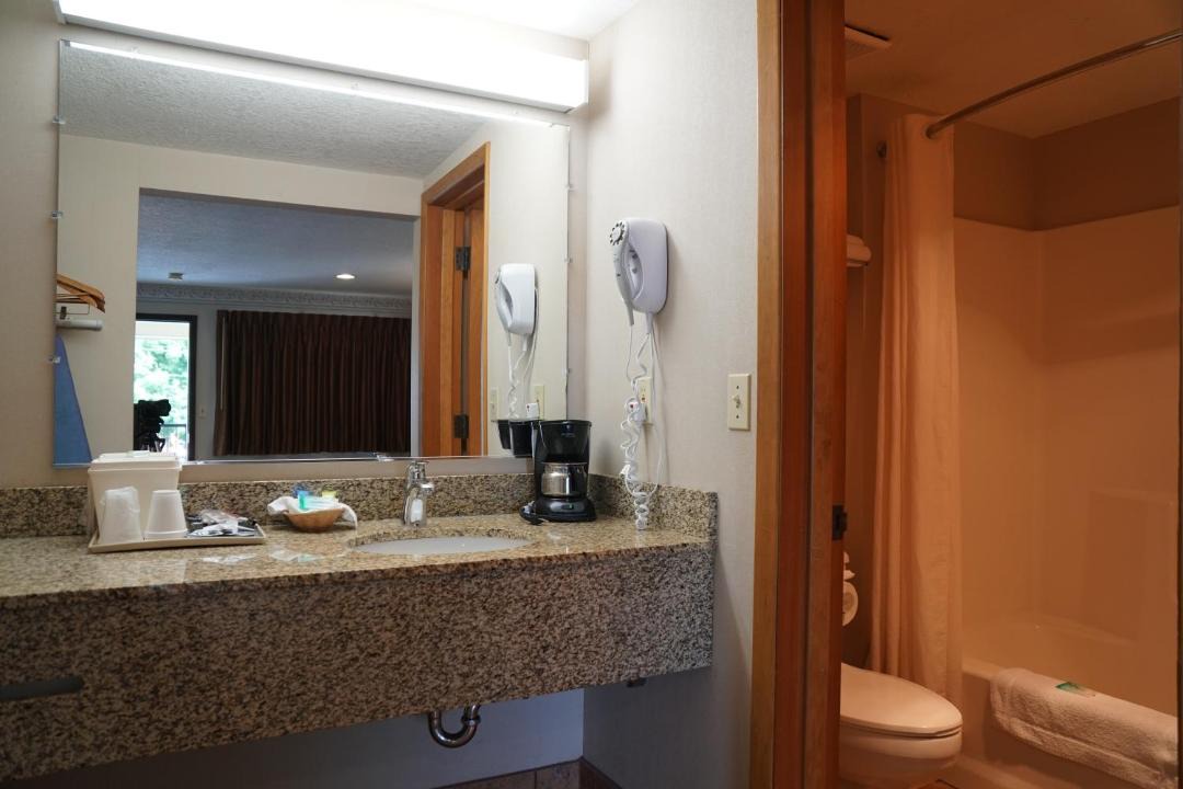 Photo of Bathroom in Monmouth