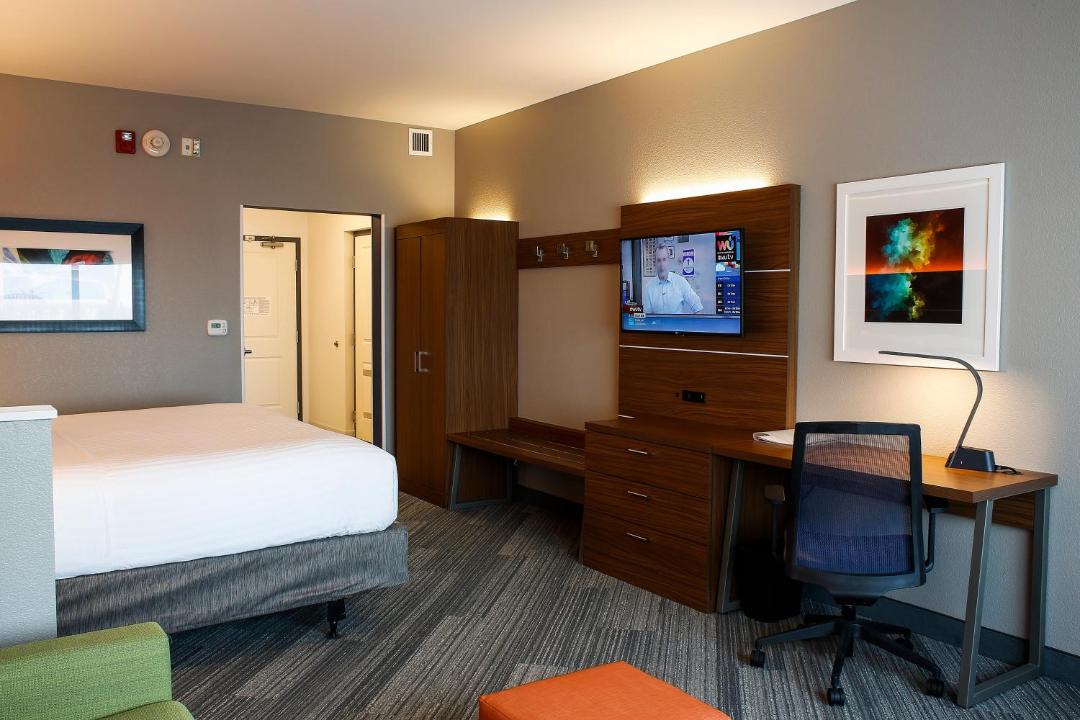 Photo of Bedroom in Evansville