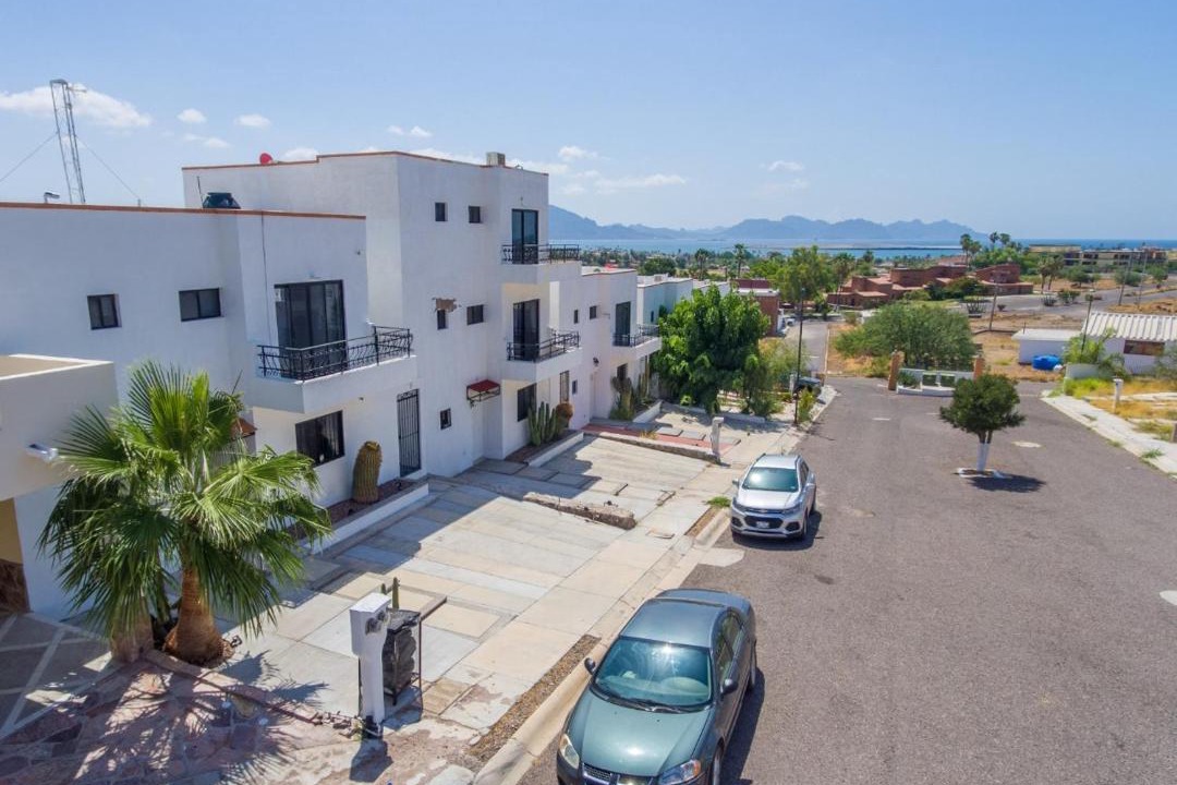 Photo of Buildings in San Carlos