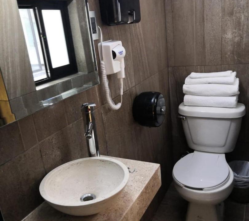 Photo of Bathroom in Leon