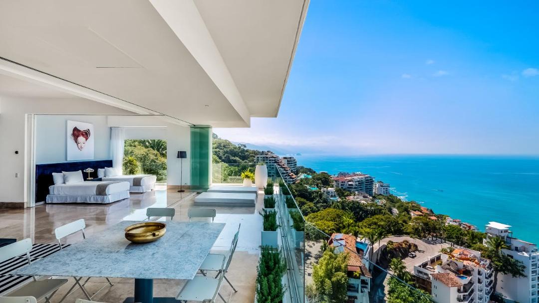 Photo of Patio Balcony in Romantic Zone