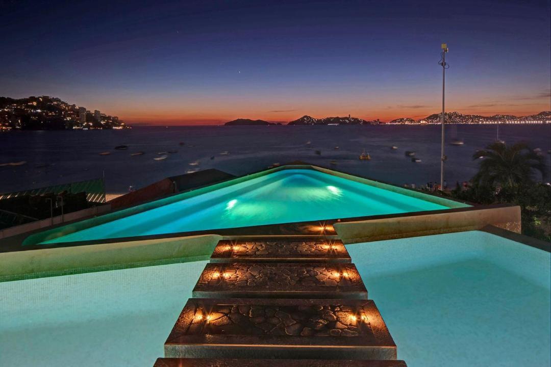 Photo of Others in Costera Acapulco