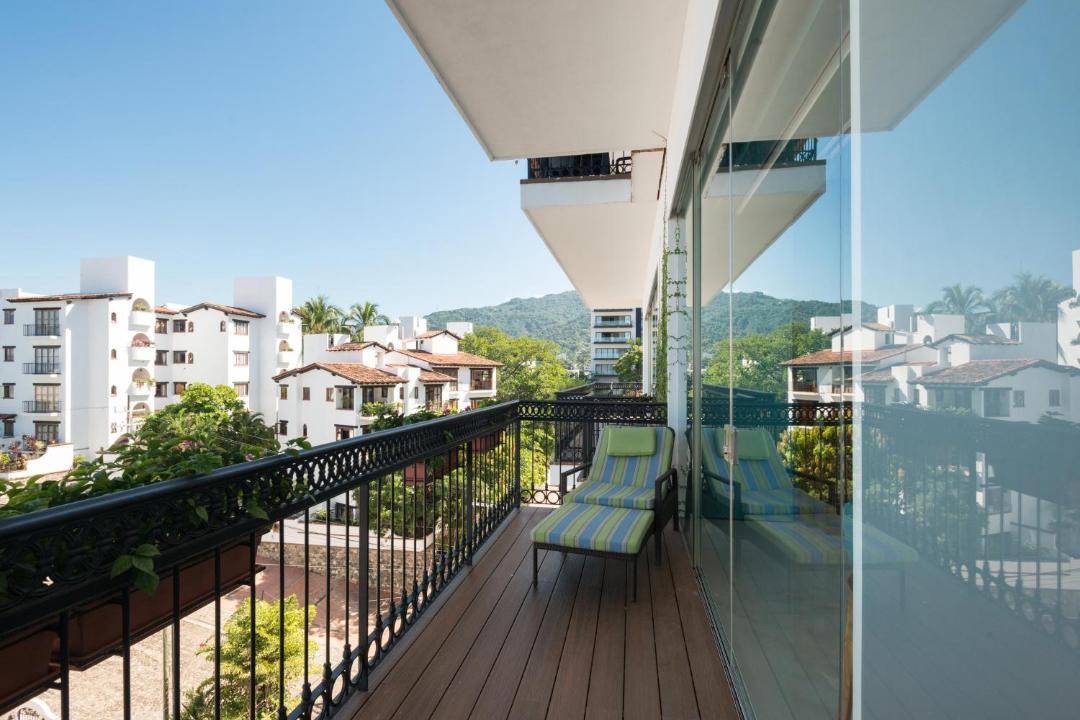 Photo of Patio Balcony in Romantic Zone