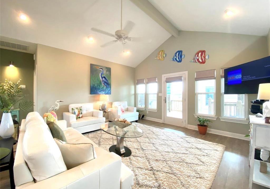 Photo of Livingroom in Crystal Beach