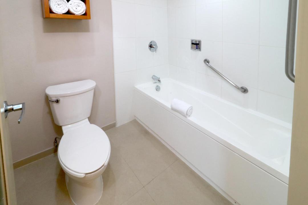 Photo of Bathroom in Zona Expo