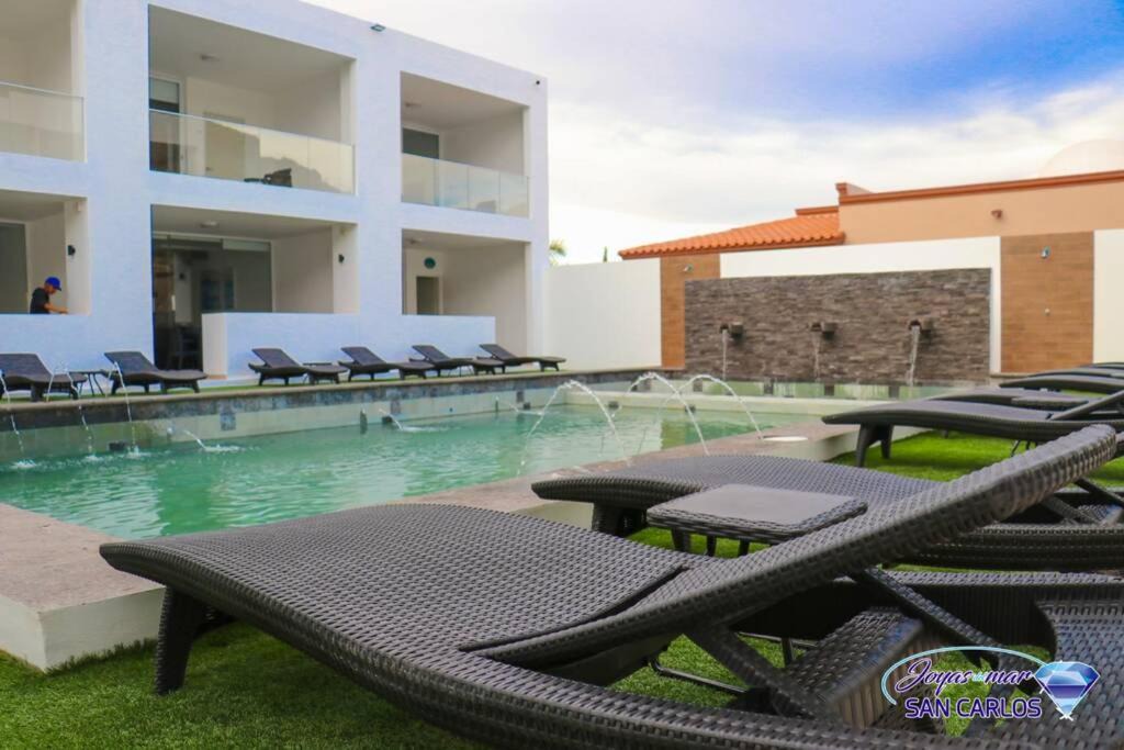 Photo of Outdoor in San Carlos