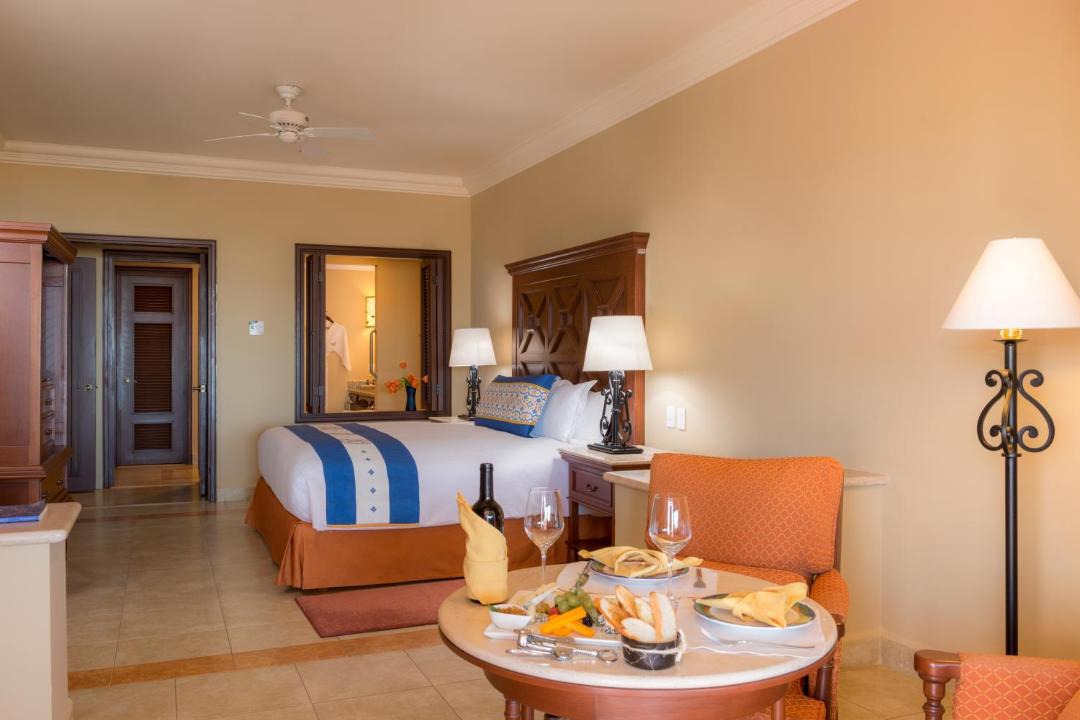 Photo of Livingroom in Paraiso Escondido