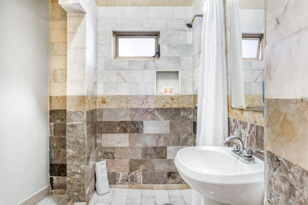 Photo of Bathroom in Tonala
